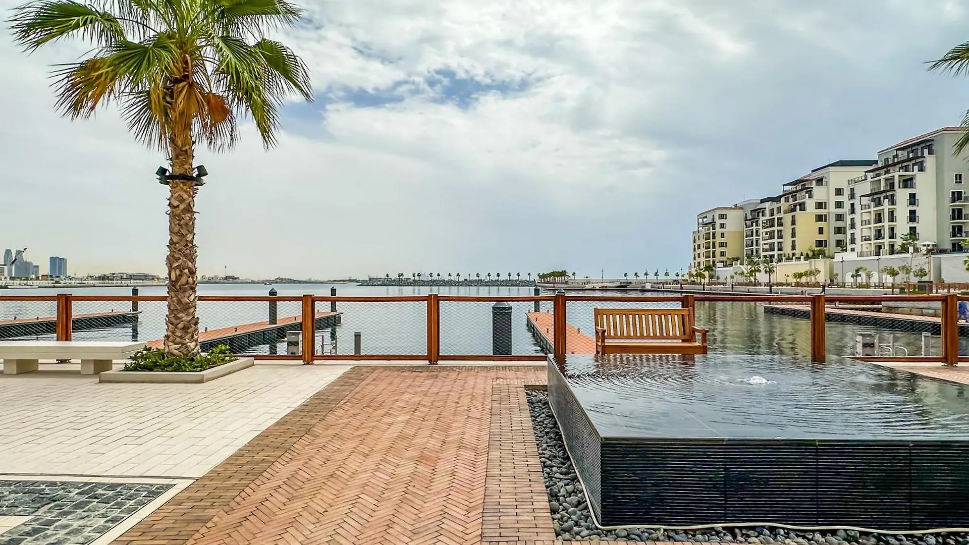 Affluent 2Br With Beach Access - La Cote Dubai Apartment