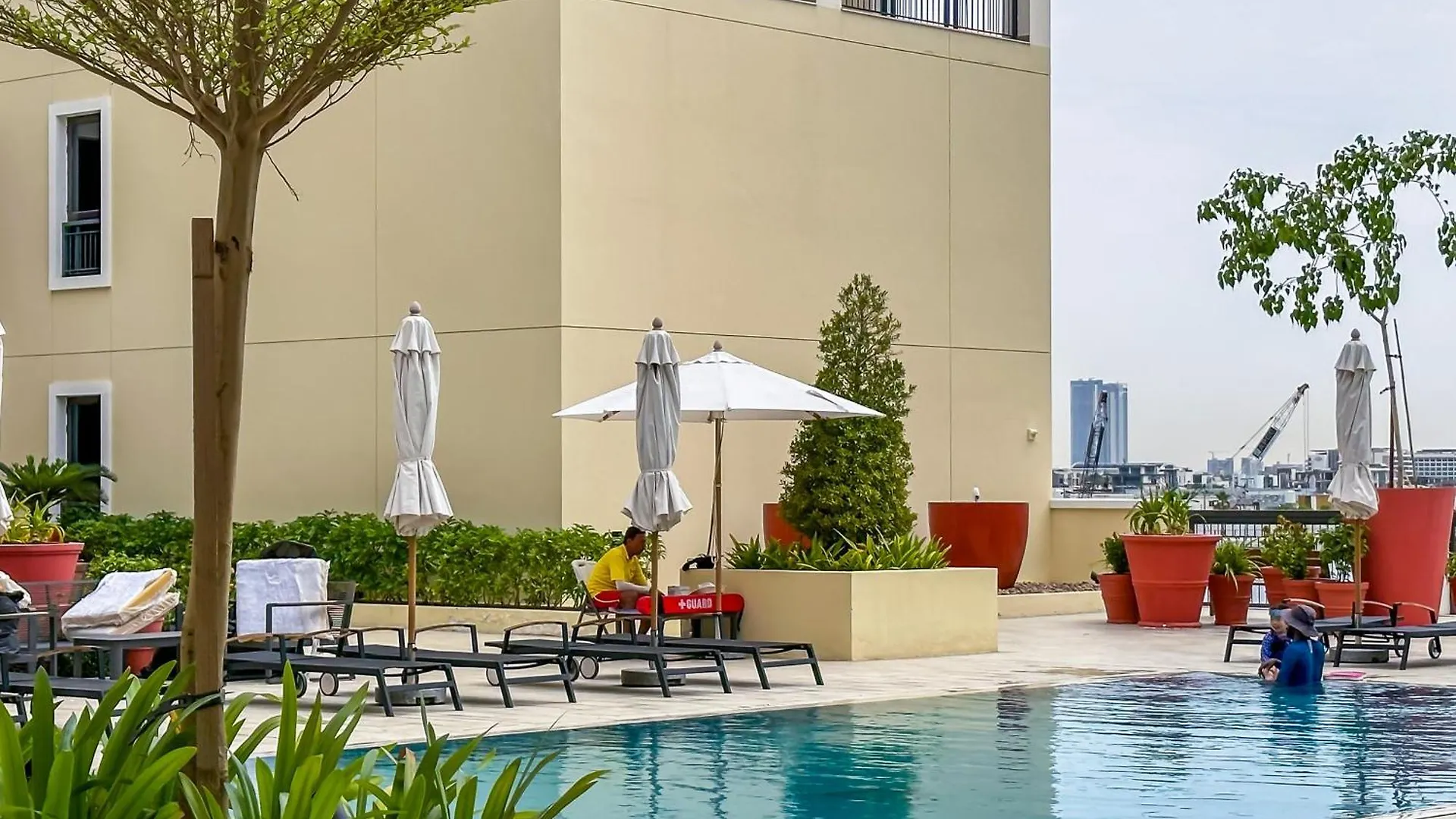 Affluent 2Br With Beach Access - La Cote Dubai Apartment