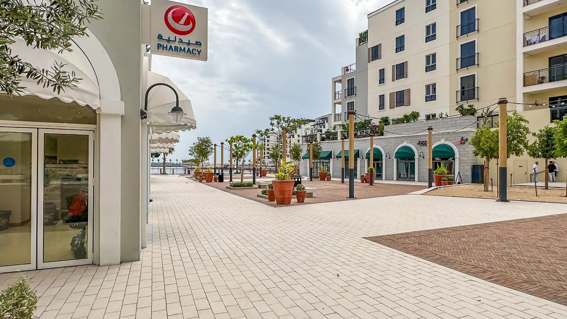 Affluent 2Br With Beach Access - La Cote Dubai